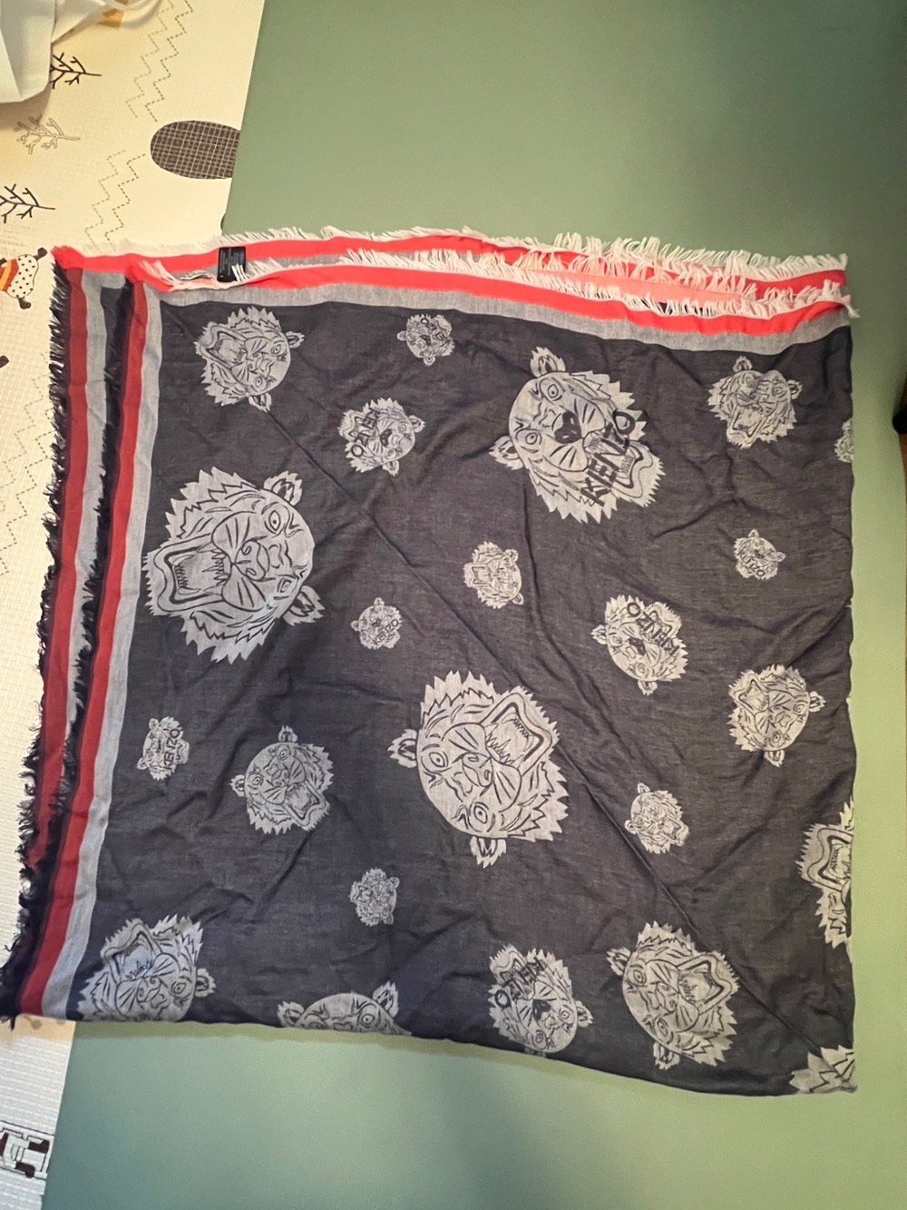 Kenzo Gray Tiger Head Pattern Throw with Red Stripe